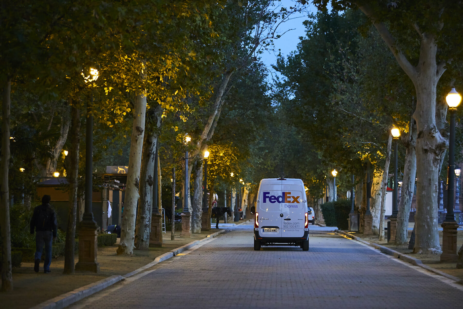 FedEx plans to go Carbon-Neutral by 2040